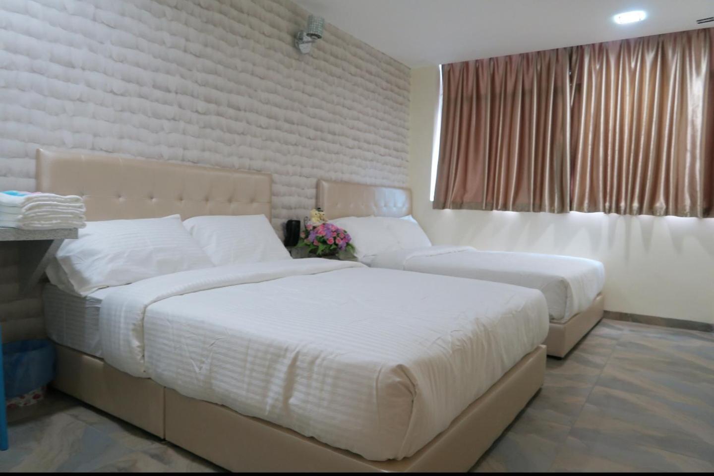 888 Boutique Hotel Batu Pahat Exterior photo