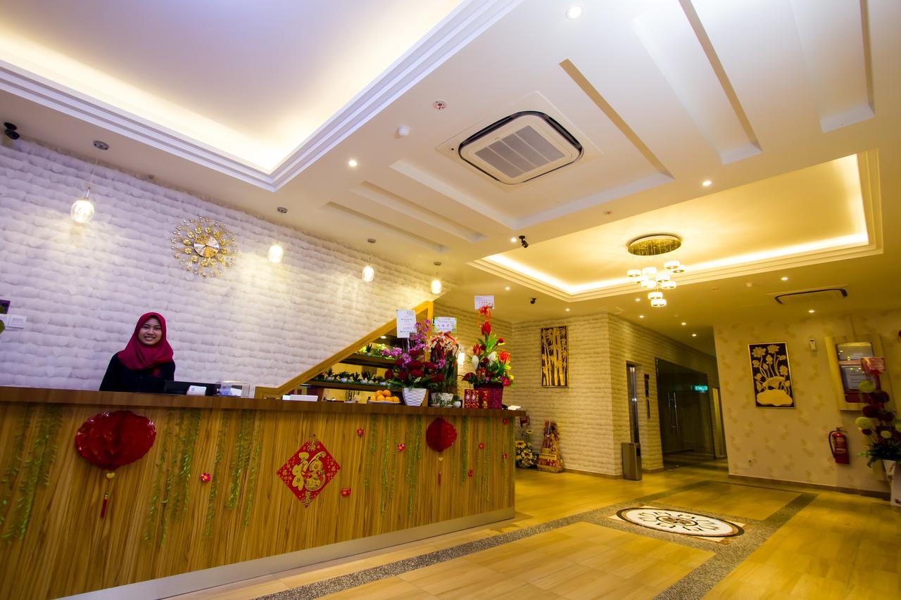 888 Boutique Hotel Batu Pahat Exterior photo